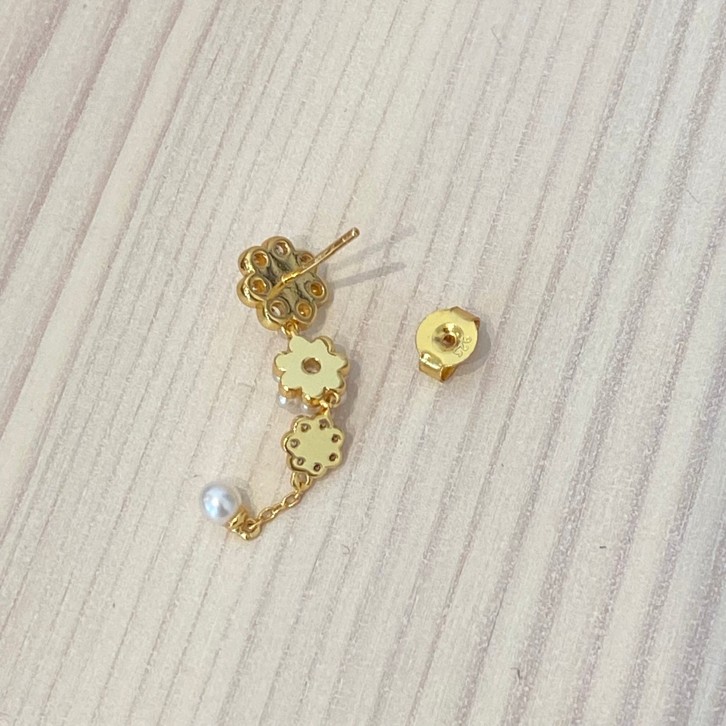 【 Hultquist Copenhagen 】 Aya tripple flower earrings