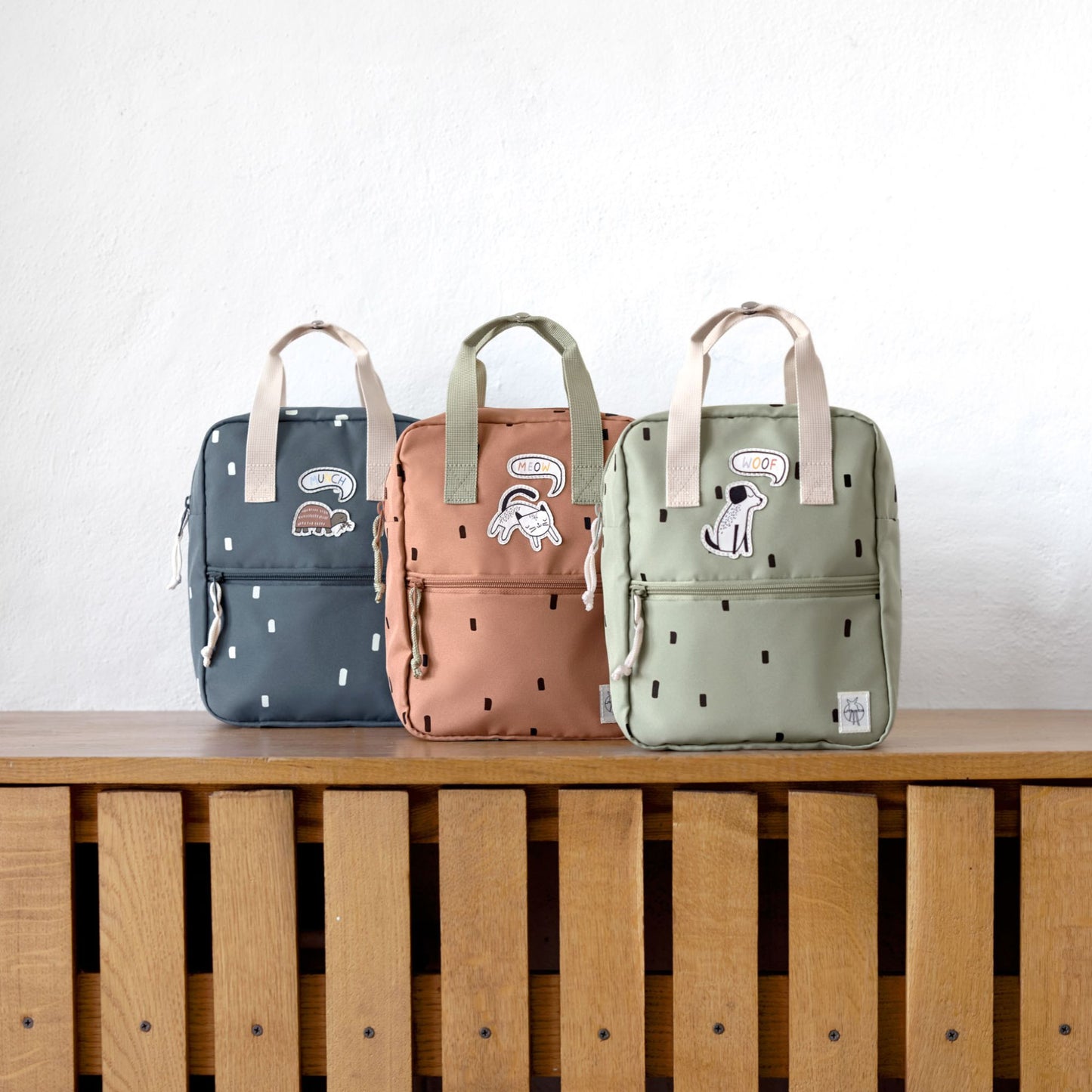Mini Square Backpack Happy Prints ミニスクエアバックパック キャラメル