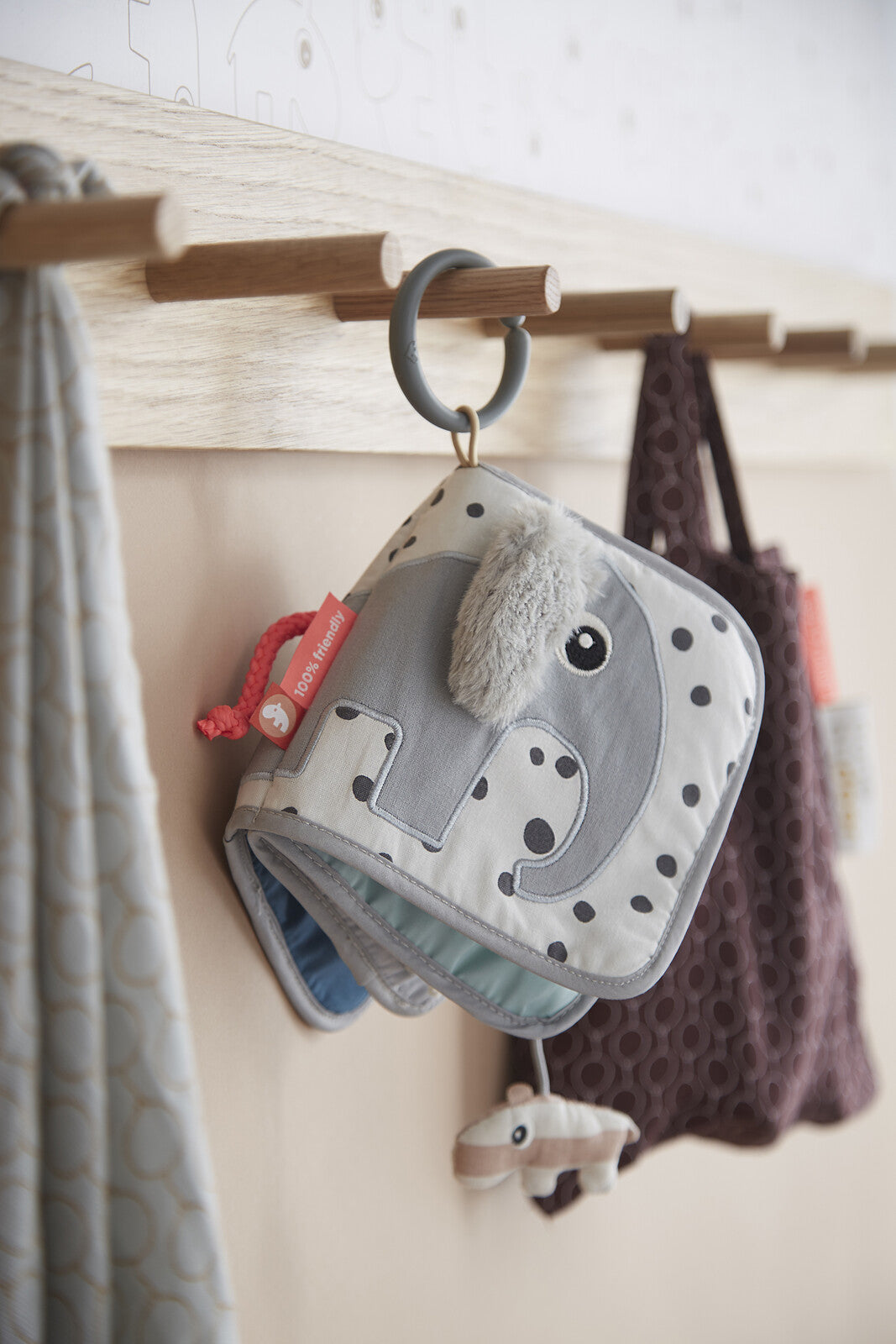 [done by deer］アクティビティブックエルフィー　グレー