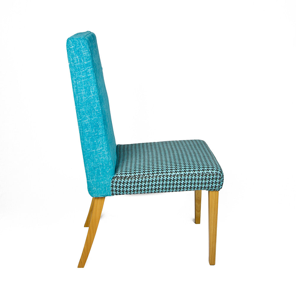 デザイナーズギルド　座り心地に安定感ターコイズブルーの椅子